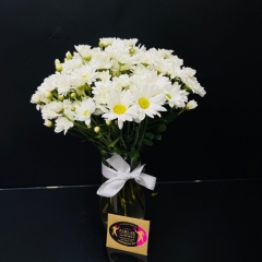 Vazoda Papatya Kır Çiçekleri